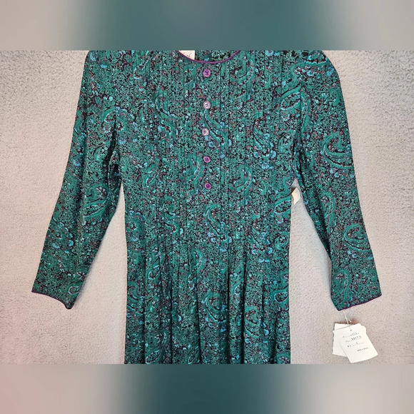 SOLD - Picture 3 of 14